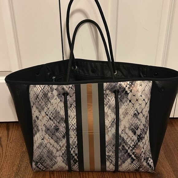 PreneLove neoprene tote - Picture 3 of 5